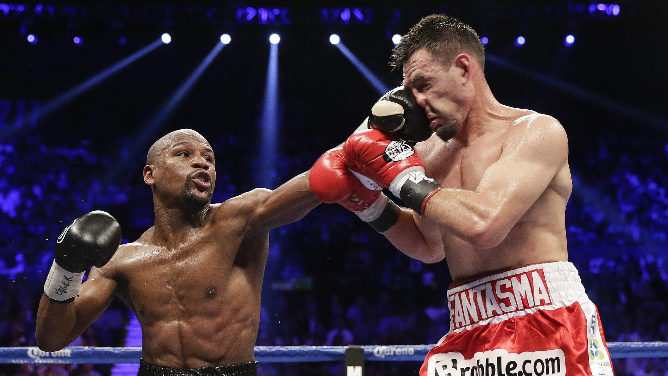 新王当立！卡马文加中场魔术主宰战局，切尔西铁蹄无情冲垮拉齐奥防线